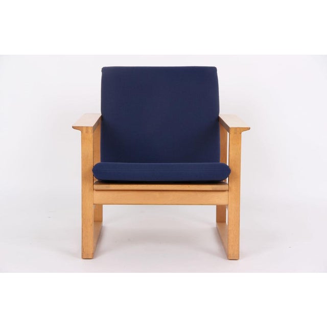 Mid-Century Modern Model 2256 Lounge Chairs in Oak and Fabric by Børge Mogensen for Fredericia, Set of 2 For Sale - Image 3 of 18