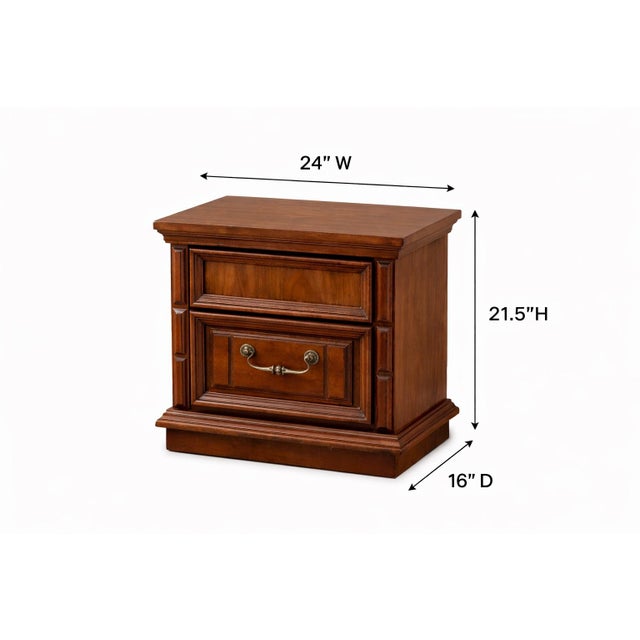 Late 20th Century 1970s Traditional Revival Nightstand in the Manner of Drexel – Warm Brown Mahogany Finish For Sale - Image 5 of 5