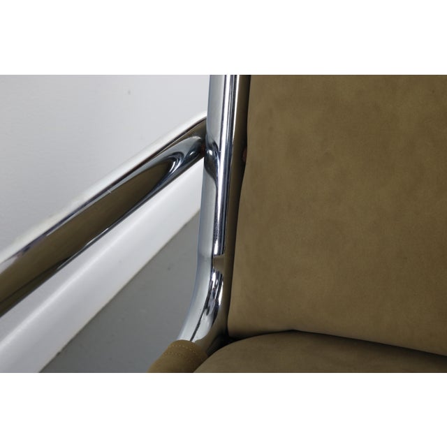 Mid Century Modern Lounge Chairs in Tubular Chrome and Newer Tan Upholstery - a Pair For Sale In Orlando - Image 6 of 10