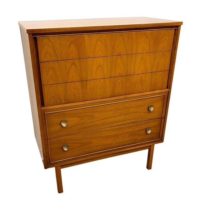 Mid-Century Modern Vintage Mid Century Modern Dixie Highboy Dresser Chest For Sale - Image 3 of 10