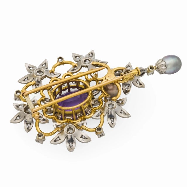 1910s 1910s French Belle Epoque Amethyst Diamond Pearl 18k and Platinum Brooch For Sale - Image 5 of 7
