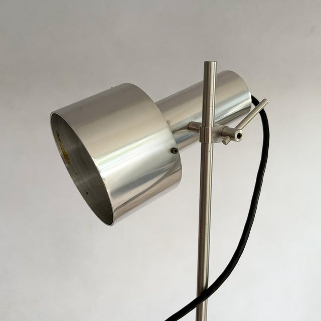 Model FA1 Floor Lamp in Polished Aluminium by Peter Nelson for Architectural Lighting LTD., 1967 For Sale - Image 6 of 12