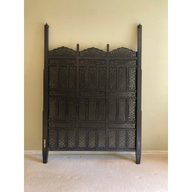 Hand-Carved Indo-Portuguese Moorish Queen Four-Poster Bed, India, 2000 For Sale - Image 13 of 14