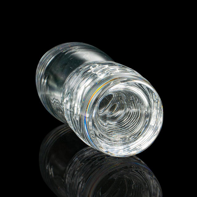 Transparent 1970's Vintage Flower Vase For Sale - Image 8 of 12