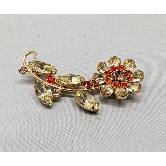 Mid-Century Modern Vintage 1950s Signed Kramer Ny Faux-Citrine Flower Brooch For Sale - Image 3 of 9