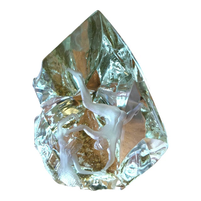 Beautiful Contemporary Swedish Intaglio Sculpted Ultra Fine Crystal For Sale