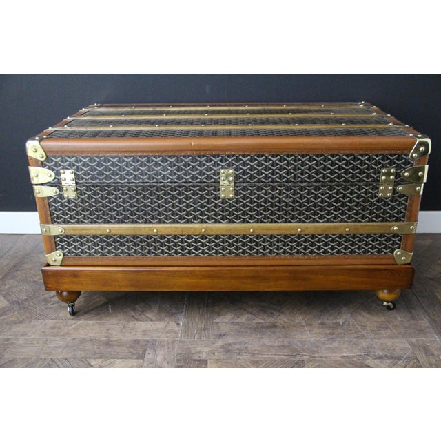 Brown Vintage Herringbone Canvas Trunk from Goyard, 1920s For Sale - Image 8 of 18