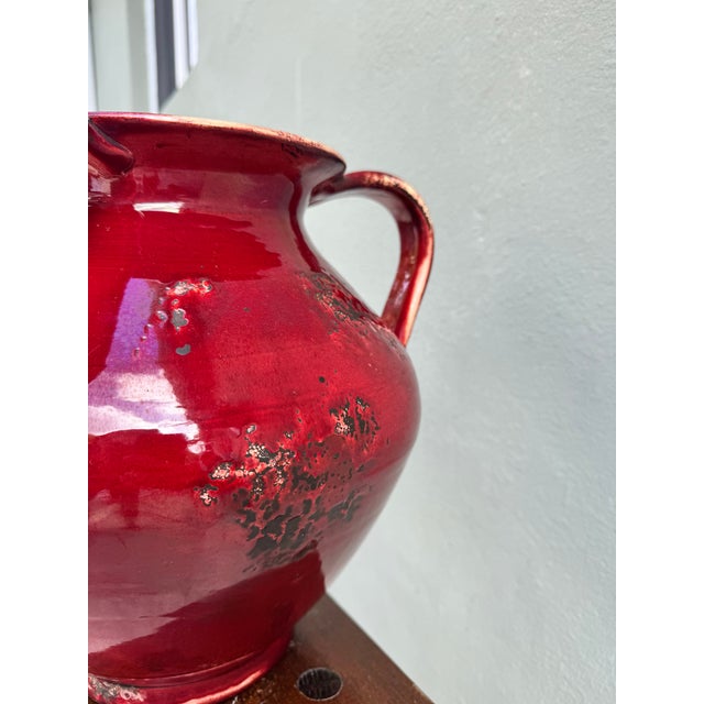 Red Vintage Oxblood Red Double-Handled Ceramic Urn / Vessel — Asian Chinoiserie Style For Sale - Image 8 of 9