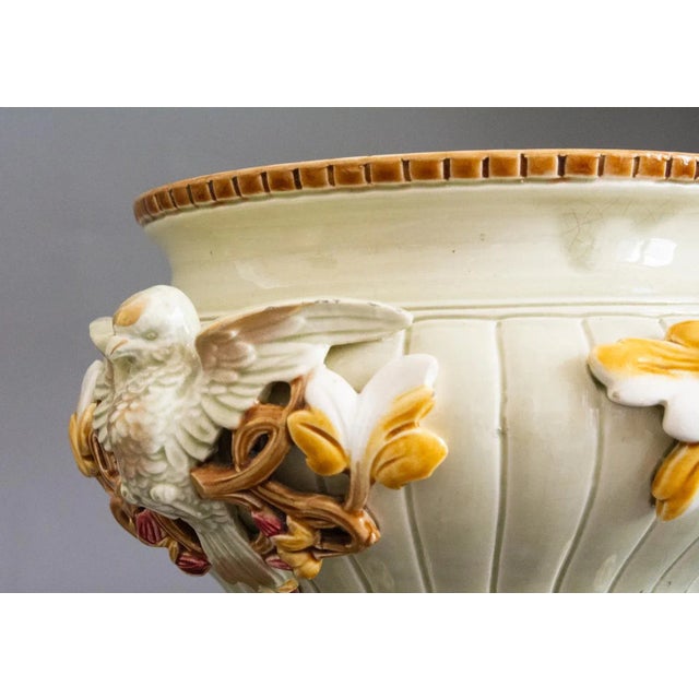 Majolica Cache Pots of Swallows from Sarreguemines, 1880s, Set of 2 For Sale - Image 4 of 12