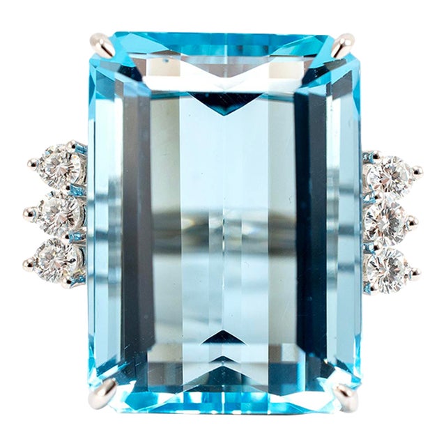Vintage Ladies 18k White Gold 41.38ct Aquamarine Six Diamond Cocktail Ring Size 5 For Sale