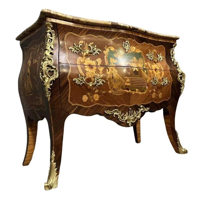 Louis XV Style Curved Commode from Delys For Sale - Image 5 of 7