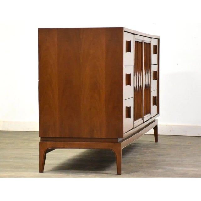 Mid-Century Modern Mid Century Modern Walnut Dresser Credenza For Sale - Image 3 of 10