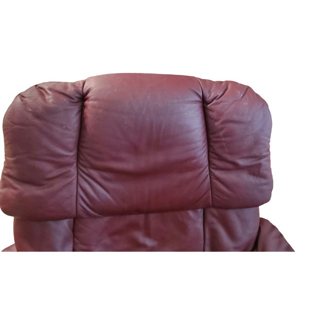 2010s Ekornes Stressless Vegas (Large) Scandinavian Burgundy Leather Size Large Recliner & Ottoman For Sale - Image 5 of 5