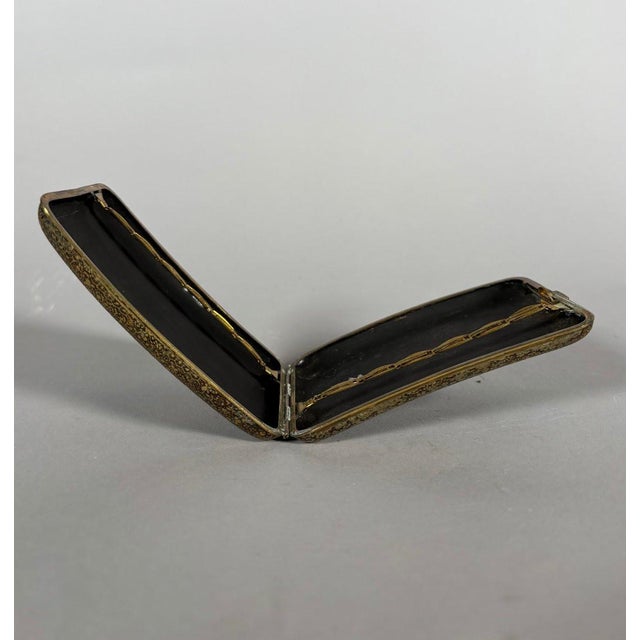 Japanese cigarette case, Meiji era, early 20th century For Sale - Image 9 of 10