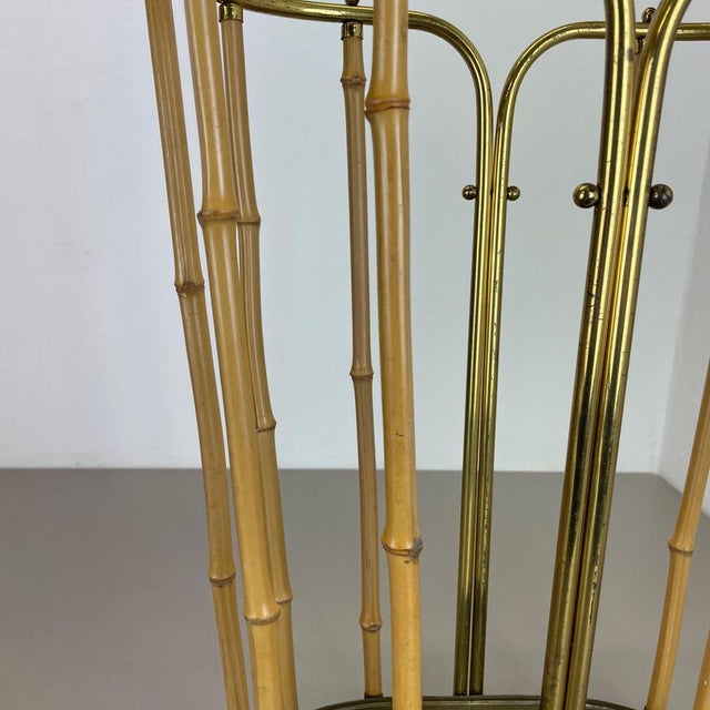 1960s Hollywood Regency Brass and Bamboo Umbrella Stand in the style of Auböck, Austria, 1950s For Sale - Image 5 of 18