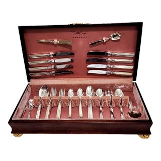 1950s Traditional South Seas Silverplate 1955) by Oneida Silver Flatware in Wooden Chest - 56 PCS For Sale