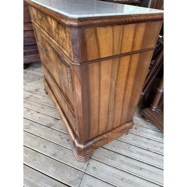 Louis Philippe Chest of Drawers in Walnut For Sale - Image 6 of 7