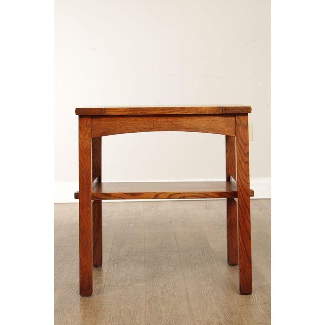 Early 21st Century Stickley Mission Collection Oak Butterfly Top End