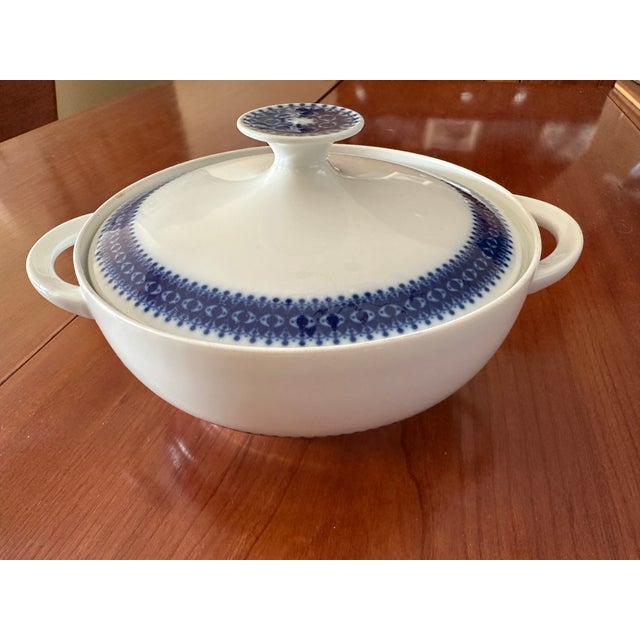 1960s 1960's McM, Lisette by Thomas, Germany, Round Covered Vegetable Dish, Terrine For Sale - Image 5 of 15