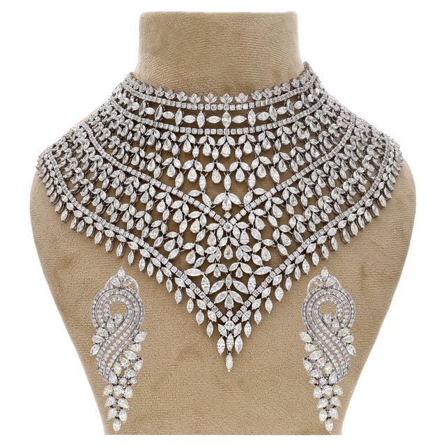 Natural Diamond Necklace & Earring Suite With 135.87 Ct Diamond in 18k Gold For Sale - Image 4 of 6
