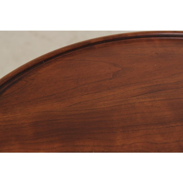 1970s Henkel Harris Cherry Queen Anne Pedestal Table For Sale - Image 5 of 15