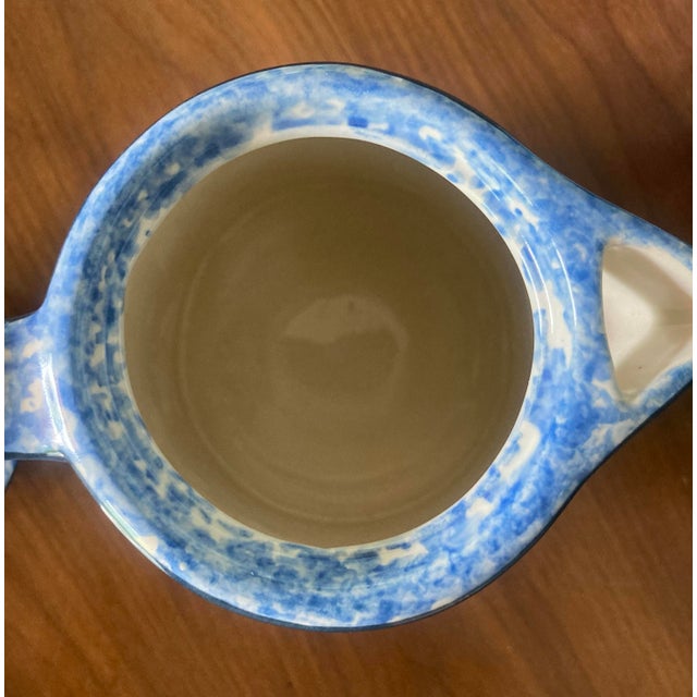 1970s Élégant Vintage Hand Painted Blue Stangl Sponge Ware Tea or Coffee Pot For Sale - Image 5 of 9