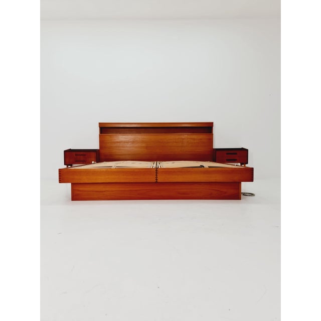 Mid-Century Modern Danish Teak King Size Double Bed, 1970s For Sale - Image 4 of 18