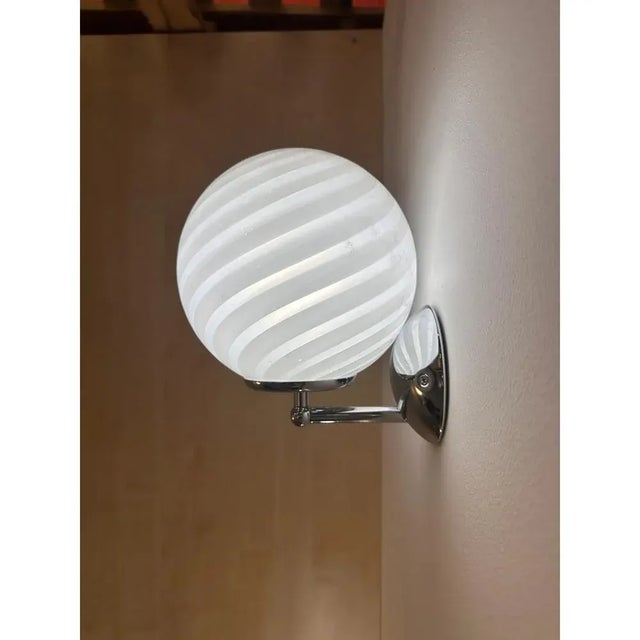 Mid-Century Modern Milky-White Swirl Murano Glass Wall Sconce by Simoeng For Sale - Image 3 of 8