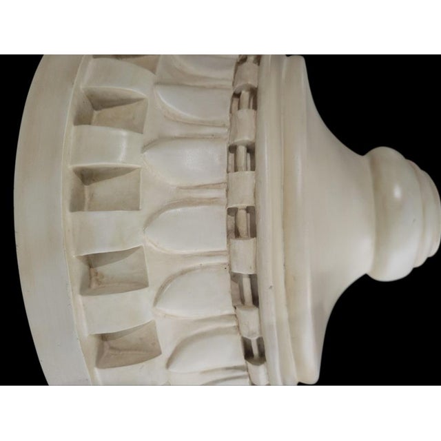 A wonderful pair of off white wall brackets. They're perfect for your decorative vases or staffy dogs. The brackets are...