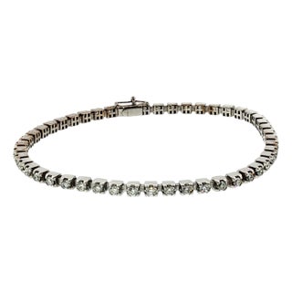 21st-Century 14k White Gold 48 Natural Diamonds Weighing 2.9 Carat Bracelet For Sale