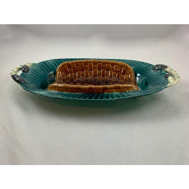 Majolica French Creil Et Montereau Trompe l'Oeil Asparagus Server C.1890 For Sale - Image 4 of 13
