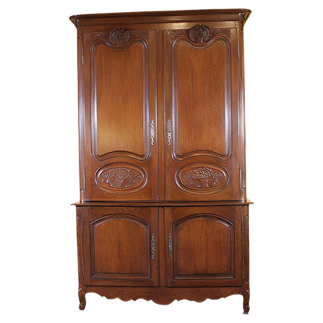 18th Century Louis XV French Oak Buffet For Sale