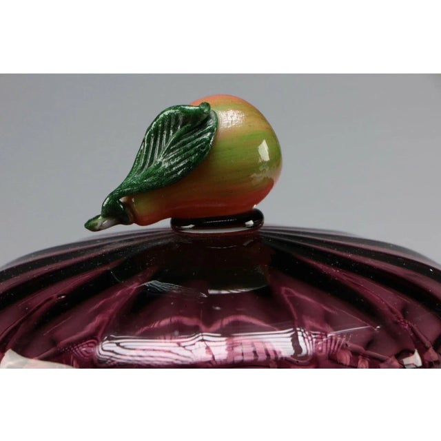1905 Important RarevSteuben Frederick Carder Amethyst Art Glass Covered Urn For Sale In West Palm - Image 6 of 7
