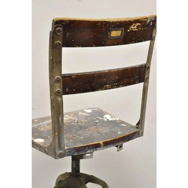 Early 20th Century Industrial Toledo Metal Co Steel & Wood Adjustable Drafting Stool Chair For Sale - Image 10 of 12