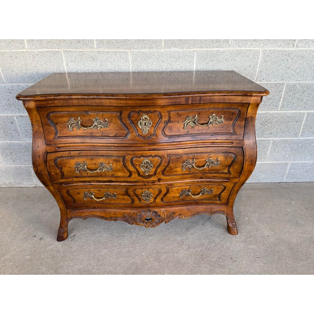 French Country Henredon Villandry Bombay Walnut Bachelor Chest & Mirror For Sale - Image 3 of 10