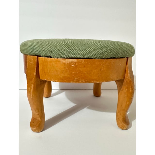 Vintage Mid 20th Century Small Wooden Footstool With Needlepoint Cushion For Sale In Orlando - Image 6 of 12