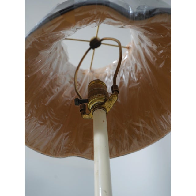 Vintage Mahogany Round Candlestick Floor Lamp Table For Sale - Image 11 of 12