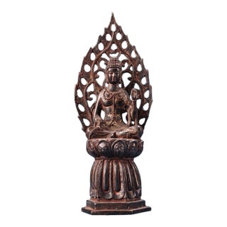 Gilt Copper Guanyin Bodhisattva Statue With Openwork Mandorla Backplate, Lotus Throne For Sale