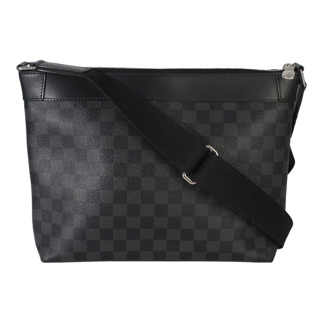 Damier Graphite Canvas Mick MM Messenger Bag For Sale