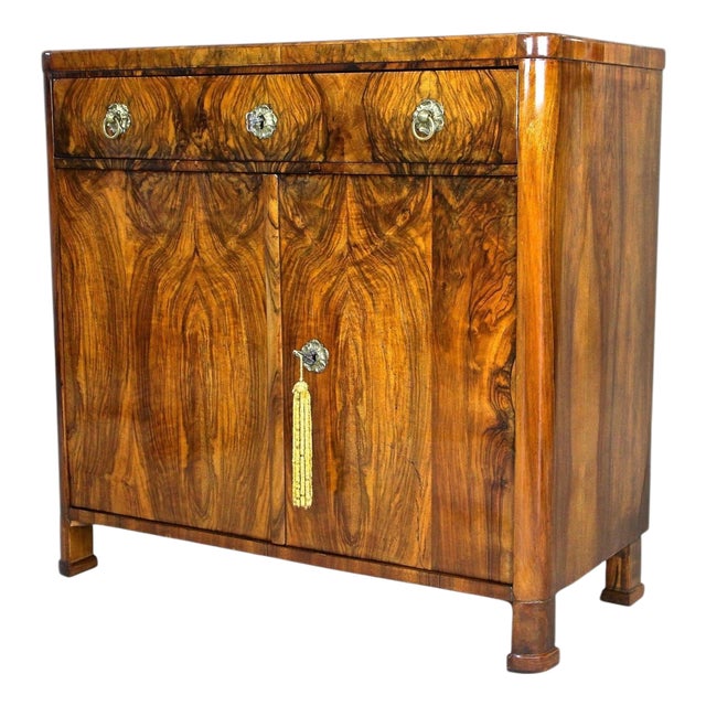 Biedermeier Commode in Nutwood, Austria, 1830s For Sale
