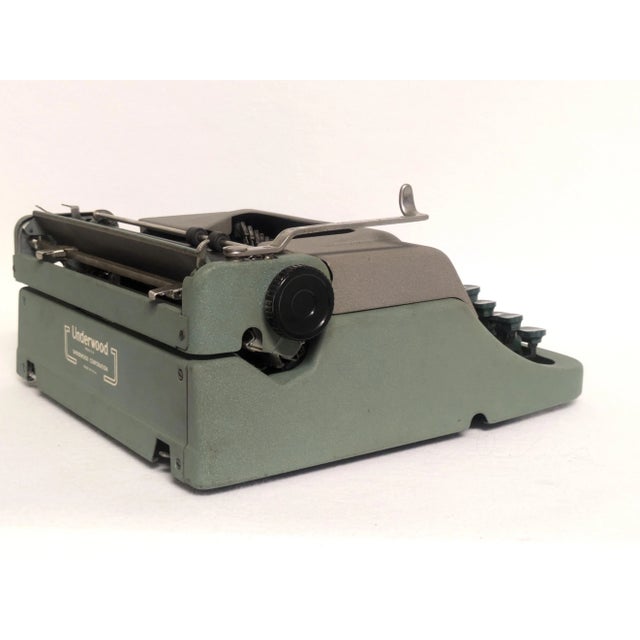 1950s Mid-Century Jewell Underwood Typewriter in Green For Sale - Image 5 of 12