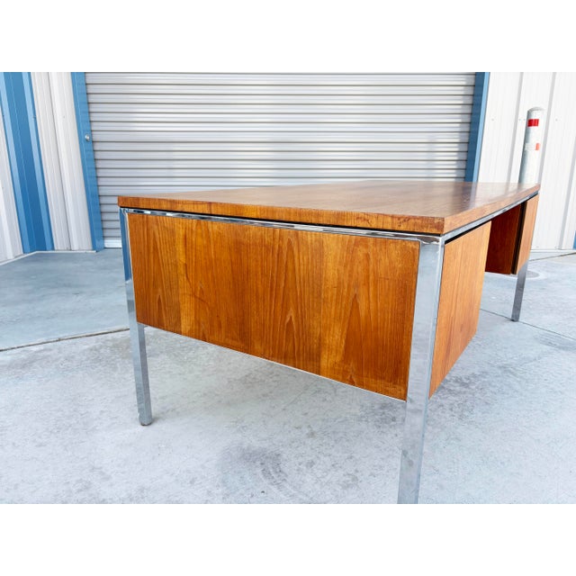 1970s Mid Century Walnut Executive Desk Styled After Knoll For Sale In Los Angeles - Image 6 of 14