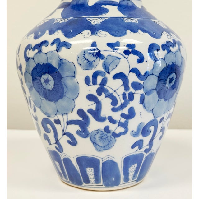 Vintage Porcelain Blue and White Floral Motif Jar For Sale - Image 4 of 7