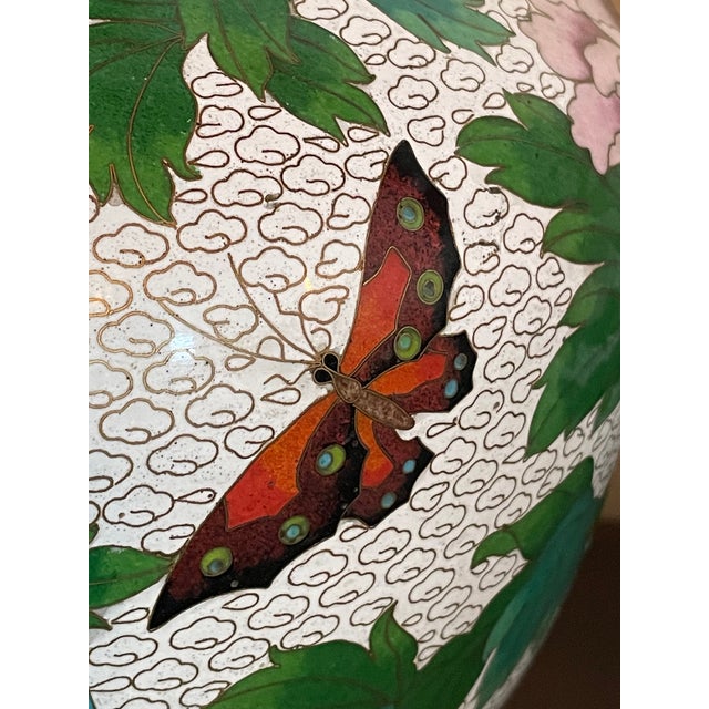 1950s Mid Century Chinese Zi Jin Cheng Cloisonne Vases on Stands- 4 Pieces For Sale - Image 5 of 12