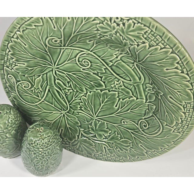 Bordallo Pinheiro Green Portuguese Serving Pieces- Set of Three For Sale - Image 4 of 16