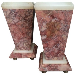 Red Marble Bookends or Decorative Urns For Sale