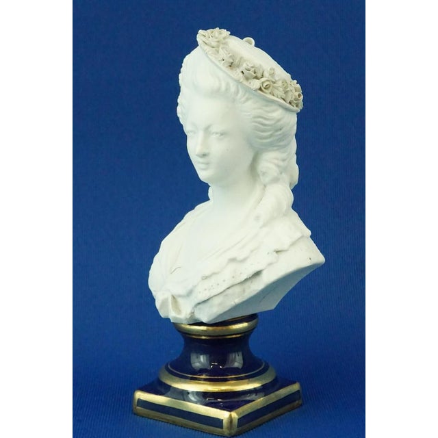 Rococo Rococo Bust in Biscuit Porcelain Depicting a Lady with Hat from Sevrès, France, 1770s For Sale - Image 3 of 18
