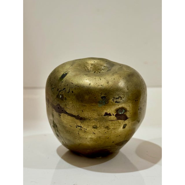 Mid-Century Modern Pair of Vintage Solid Bronze Apple Sculptures – Mid-Century Modern Paperweights or Decor For Sale - Image 3 of 4