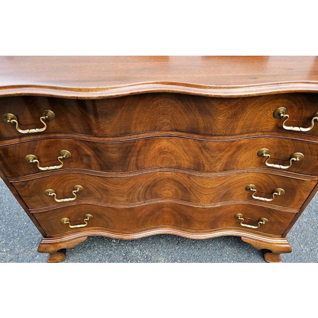 18th Century Antique 18th Century Chippendale Oxbow Chest of Drawers For Sale - Image 5 of 12