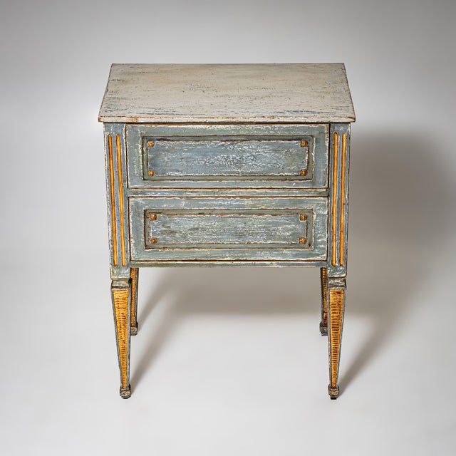 Louis XVI Hand-Painted Chest of Drawers with Gilt Accents, 1900s For Sale - Image 3 of 8